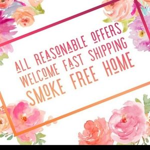 I'm selling tons of clothes as great prices!